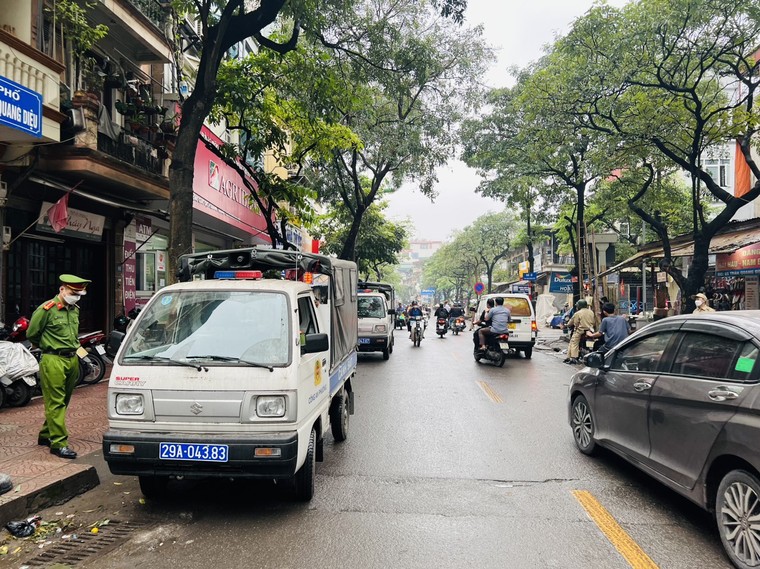 Quận Đống Đa: Quyết tâm giữ vững thành quả xây dựng và giữ gìn trật tự đô thị ảnh 1