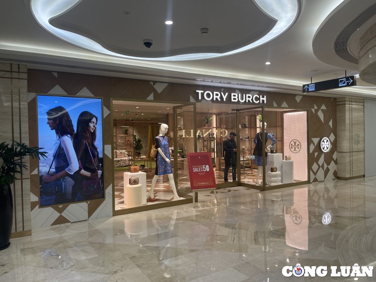 Mua đồ hiệu do Tam Sơn phân phối, khách hàng ngỡ ngàng vì không được bảo hành ảnh 2