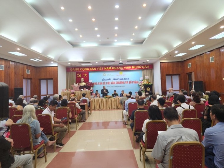 Ra mắt cuốn sách 'Nhà văn Lê Lựu - Văn chương và số phận' ảnh 1