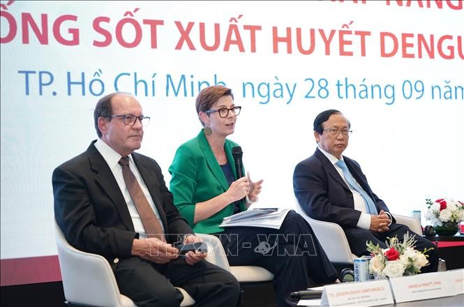 Hội thảo về phòng, chống bệnh sốt xuất huyết: Kỳ vọng vào vaccine ảnh 2