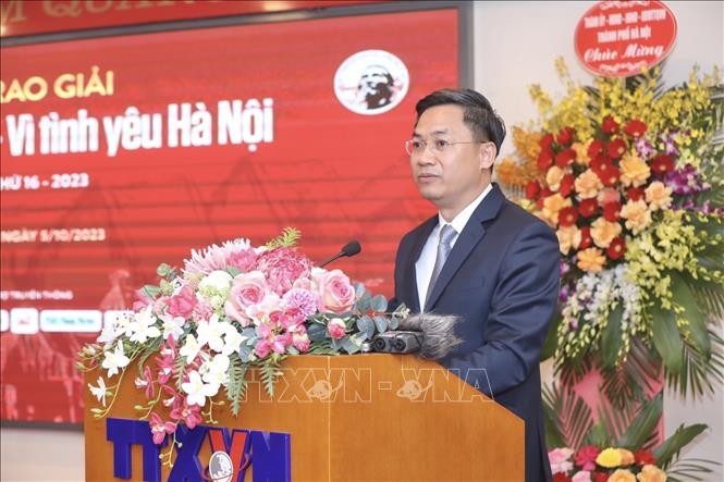 Giải thưởng Bùi Xuân Phái 2023: Vinh danh NSND Đặng Nhật Minh với Giải thưởng Lớn ảnh 1