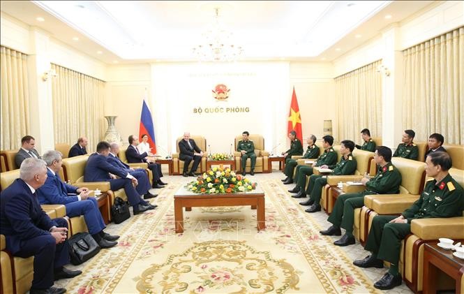 Đại tướng Phan Văn Giang tiếp Bộ trưởng Bộ tình trạng khẩn cấp Liên bang Nga ảnh 1