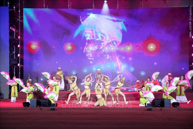 Khai mạc Lễ hội Nghệ thuật biểu diễn quốc tế lần thứ nhất năm 2023 ảnh 1