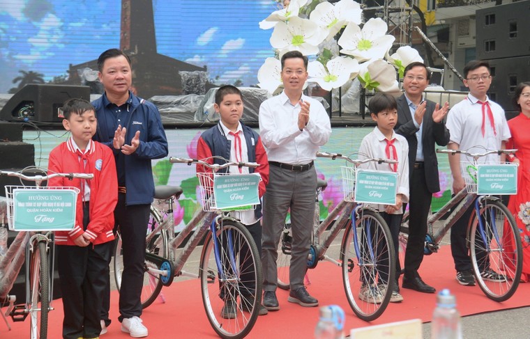 Quảng bá Hà Nội xanh qua Hành trình xe đạp hữu nghị 2023 ảnh 1