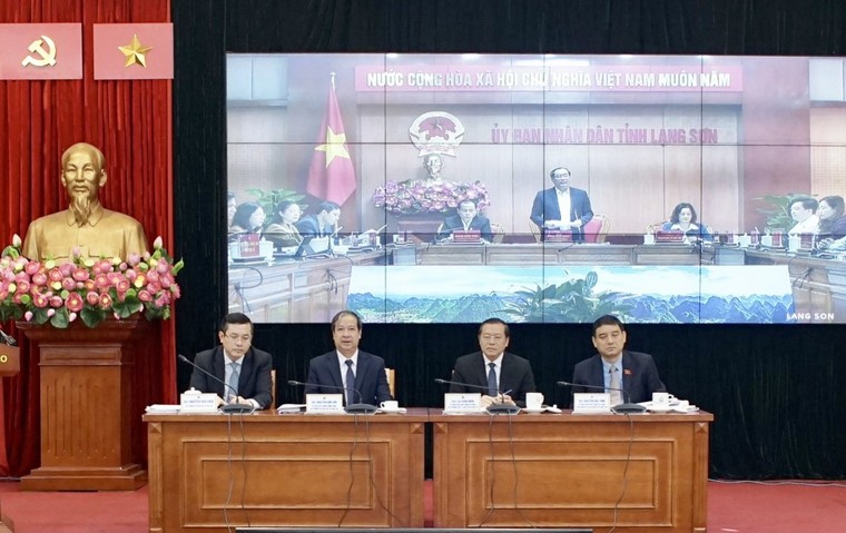 Trong 10 năm qua, giáo dục và đào tạo đã có nhiều đổi mới và chuyển biến tích cực ảnh 2