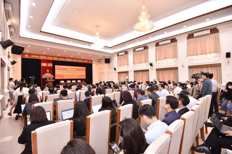 Trong 10 năm qua, giáo dục và đào tạo đã có nhiều đổi mới và chuyển biến tích cực ảnh 3