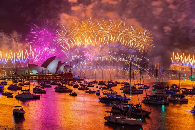 Hình ảnh pháo hoa rực rỡ trên thế giới đón chào năm mới 2024 ảnh 2