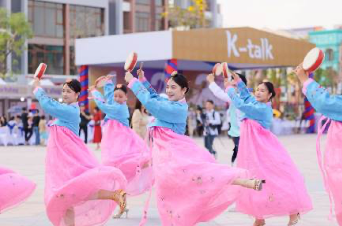 Khai màn “Chợ Tết Phố Hội” phía Đông Thủ đô ảnh 6