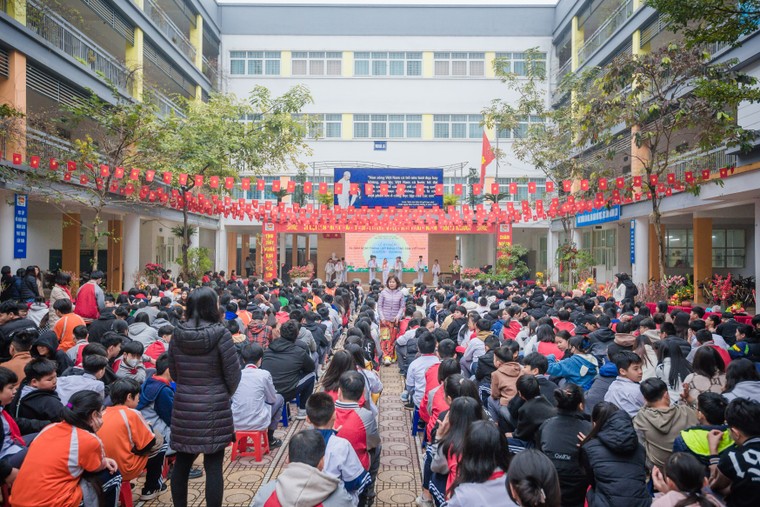 Ấm áp chương trình "Mừng Đảng - Mừng Xuân" của thầy và trò trường THCS An Dương ảnh 3