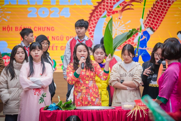 Ấm áp chương trình "Mừng Đảng - Mừng Xuân" của thầy và trò trường THCS An Dương ảnh 6