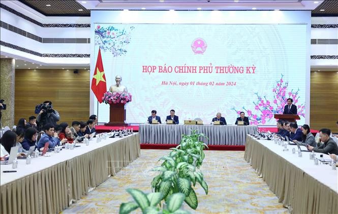 Quyết liệt điều tra các vi phạm trong lĩnh vực điện, xăng dầu ảnh 1