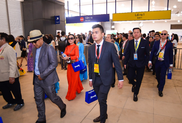 Hàng nghìn sản phẩm Vinamilk "theo chân" kiều bào trải nghiệm tuyến metro Bến Thành-Suối Tiên ảnh 2