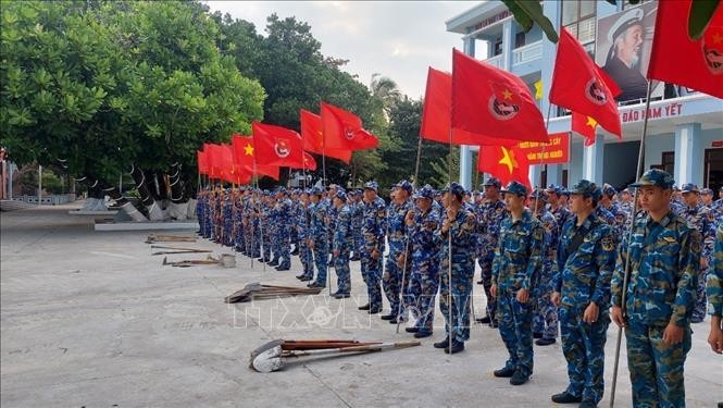 Huyện đảo Trường Sa hưởng ứng Tết trồng cây đầu năm mới ảnh 2