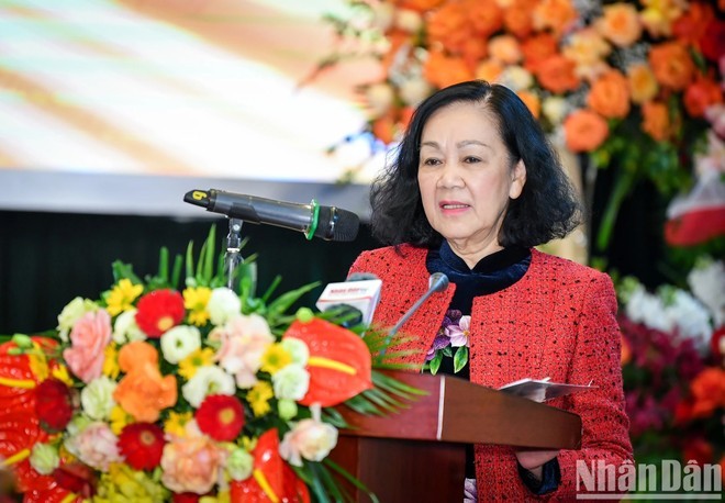 Bà Trương Thị Mai dự Lễ kỷ niệm 35 năm ngày Báo Nhân Dân cuối tuần ra số đầu tiên ảnh 1