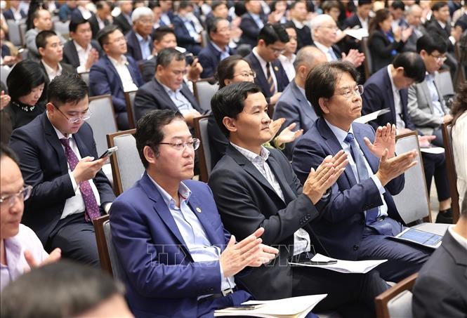 Thủ tướng Phạm Minh Chính chủ trì Hội nghị về điều hành chính sách tiền tệ năm 2024 ảnh 2