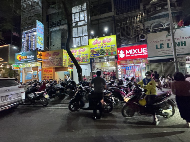 Quận Đống Đa: Nhức nhối vi phạm về trật tự đô thị tại phường Láng Hạ ảnh 1