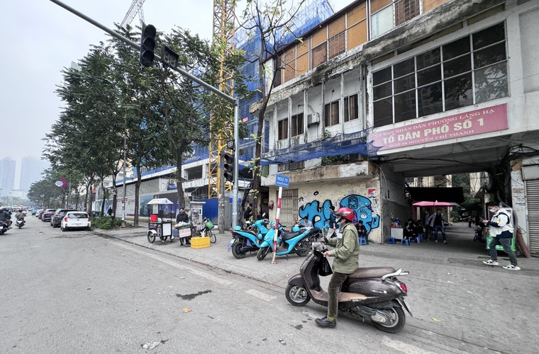 Quận Đống Đa: Nhức nhối vi phạm về trật tự đô thị tại phường Láng Hạ ảnh 12