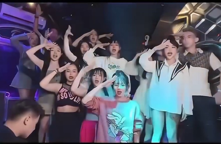 Quán bar Milkyway Club ở Hà Nam lợi dụng Quốc ca để quảng cáo bán bóng cười? ảnh 2