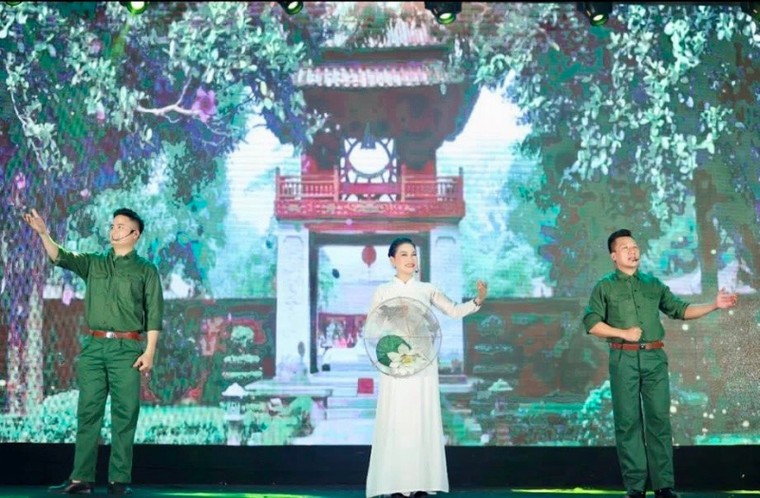 Phát động cuộc vận động sáng tác văn học, nghệ thuật về Thăng Long - Hà Nội ảnh 1