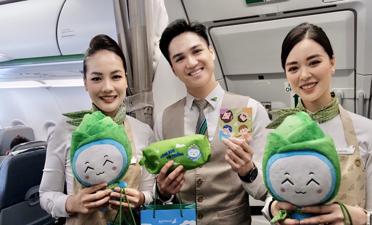 Rộn ràng nụ cười trẻ thơ trên những chuyến bay Bamboo Airways ảnh 1