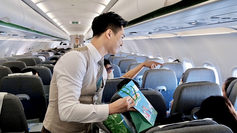 Rộn ràng nụ cười trẻ thơ trên những chuyến bay Bamboo Airways ảnh 2