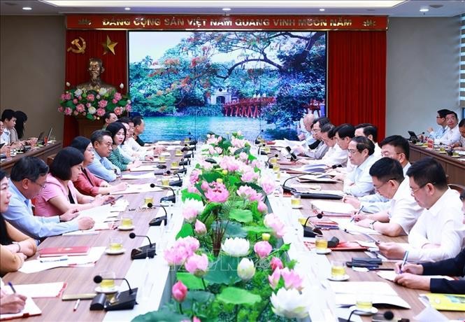 Thủ tướng Phạm Minh Chính: Thực hiện 5 trọng tâm, 10 nhiệm vụ phát triển Hà Nội thời gian tới ảnh 1