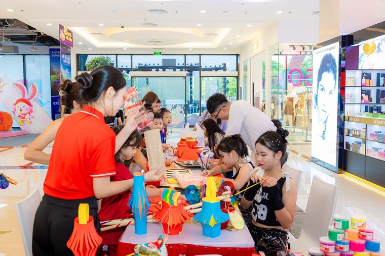 Vincom Plaza Imperia Hải Phòng tái xuất với trải nghiệm phong cách mua sắm hoàn toàn mới ảnh 4