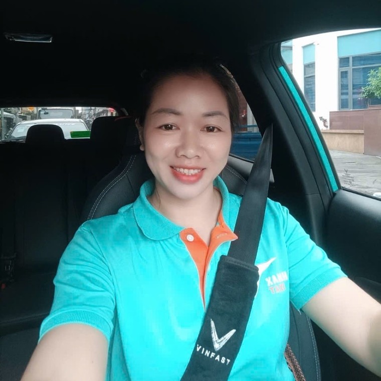 Nữ tài xế Xanh SM: Thêm cả thu nhập, cả niềm vui từ khi lái taxi điện ảnh 1