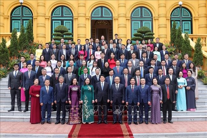 Chủ tịch nước Lương Cường gặp mặt tập thể cán bộ Văn phòng Chủ tịch nước ảnh 1