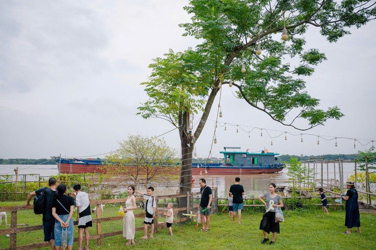 Hiểm hoạ khôn lường từ khu cắm trại, vui chơi trẻ em trái phép Vườn Nhà Bà ảnh 2