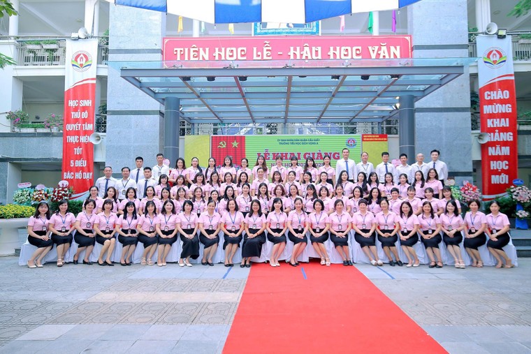 Trường Tiểu học Dịch Vọng A: Ngôi trường hạnh phúc, tràn ngập tình yêu thương ảnh 1