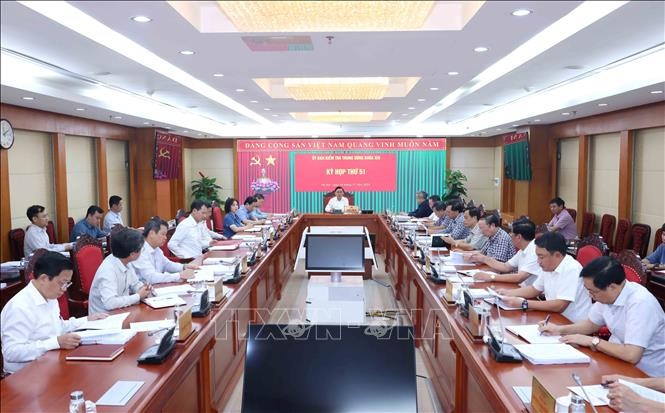 Đề nghị xem xét, thi hành kỷ luật nguyên Bí thư Tỉnh ủy Vĩnh Phúc Phạm Văn Vọng ảnh 1