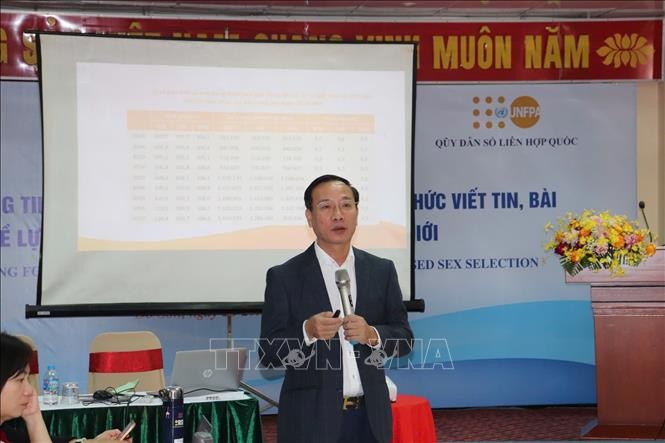 Dự báo Việt Nam “dư thừa” 1,5 triệu nam giới vào năm 2034​ ảnh 2