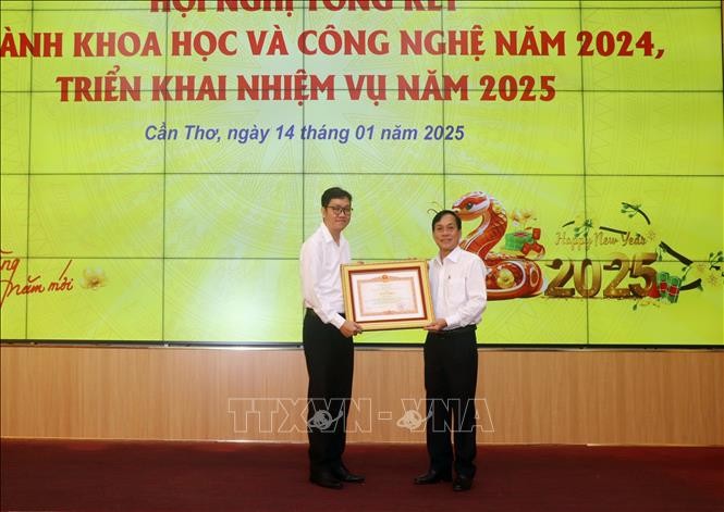 Cần Thơ quan tâm gắn kết, tận dụng nguồn nhân lực chất lượng cao ảnh 1