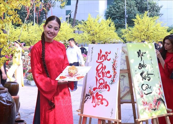 Khai mạc Lễ hội Tết Việt Ất Tỵ năm 2025 ảnh 6