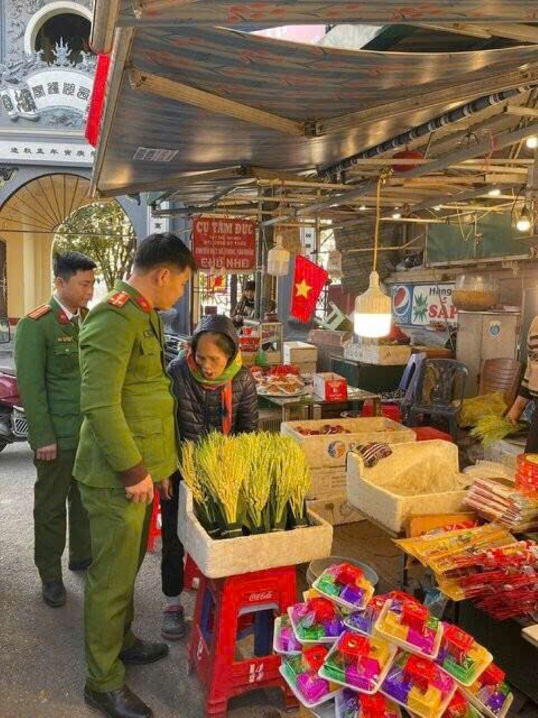  UBND phường Quảng An: Xử lý các cơ sở đổi tiền lẻ trái phép tại Phủ Tây Hồ ảnh 1