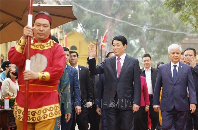 Chủ tịch nước Lương Cường chủ trì Lễ dâng hương khai Xuân tại Hoàng thành Thăng Long ảnh 1