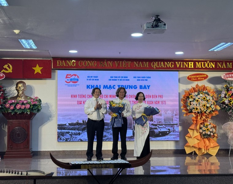 TP Hồ Chí Minh: Triển lãm tái hiện dấu ấn lịch sử và chân dung Chủ tịch Hồ Chí Minh ảnh 3