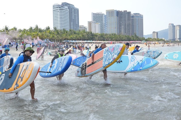 Du khách đến miền Trung tăng cao trong dịp lễ 30/4 - 1/5 ảnh 2