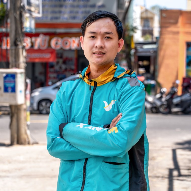 Tài xế Xanh SM Bike trúng VinFast VF 3: "Đây là niềm vui quá lớn dành cho tôi" ảnh 2