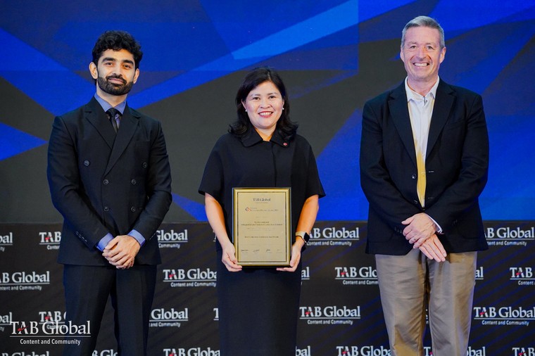 Techcombank nhận 3 giải thưởng lớn từ The Asian Banker, khẳng định vị thế hàng đầu khu vực ảnh 1