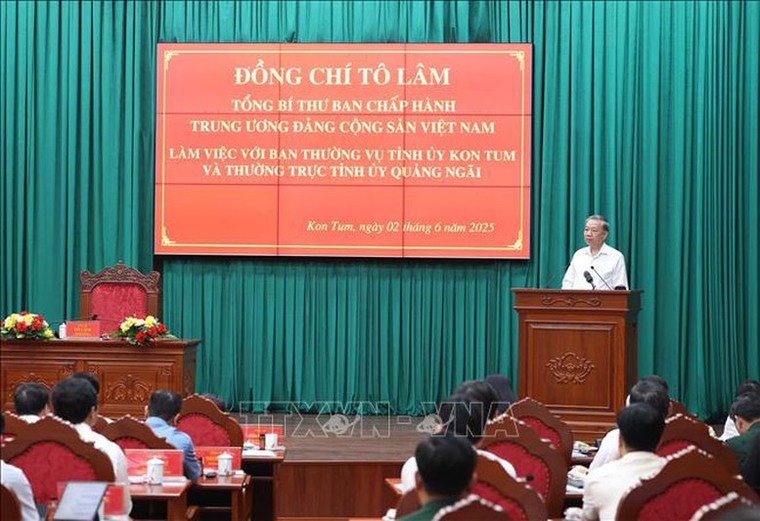 Tổng Bí thư Tô Lâm: Kon Tum và Quảng Ngãi sau khi hợp nhất sẽ vươn lên mạnh mẽ, trở thành cực tăng trưởng mới ảnh 1