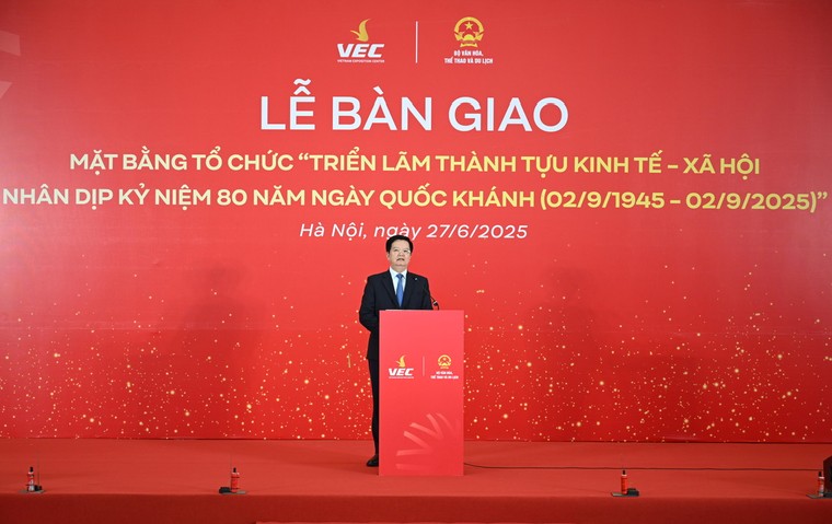 Vingroup bàn giao mặt bằng Triển lãm thành tựu kinh tế - xã hội kỷ niệm 80 năm ngày Quốc khánh ảnh 1