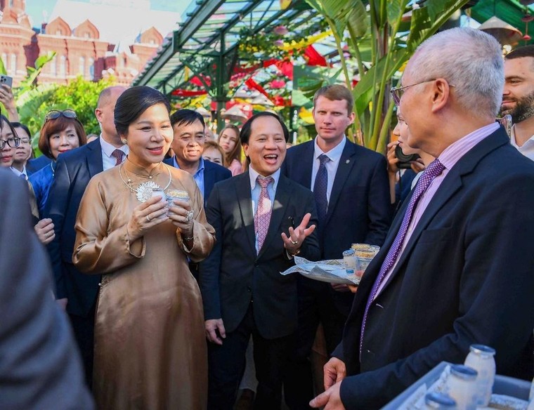 Phu nhân Ngô Phương Ly: Văn hóa là cầu nối bền vững Việt - Nga ảnh 5