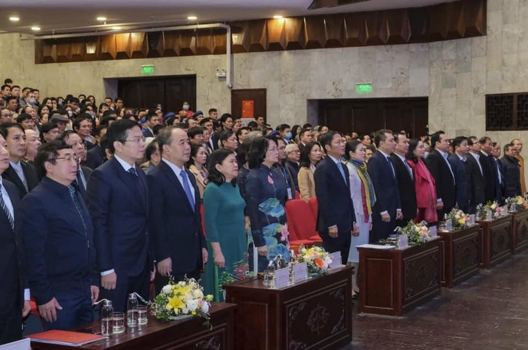 Vinh danh 'Nghệ nhân Nhân dân', 'Nghệ nhân Ưu tú' trong lĩnh vực thủ công mỹ nghệ ảnh 1