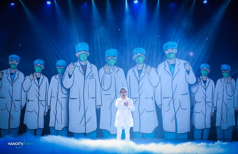 Ấn tượng đêm Gala trao giải cuộc bình chọn 'Việt Nam - những ngày không quên' ảnh 11