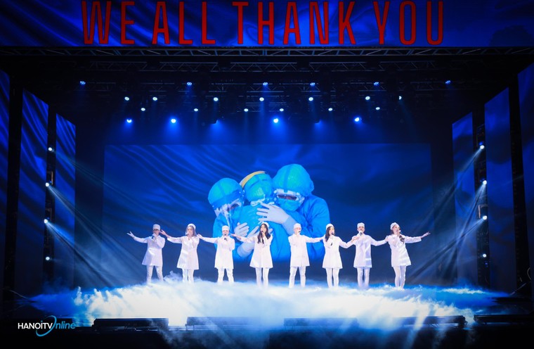 Ấn tượng đêm Gala trao giải cuộc bình chọn 'Việt Nam - những ngày không quên' ảnh 12