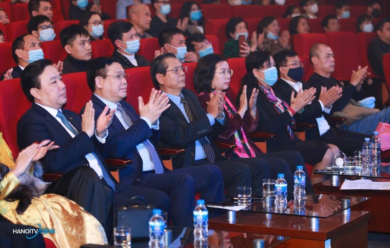 Ấn tượng đêm Gala trao giải cuộc bình chọn 'Việt Nam - những ngày không quên' ảnh 1