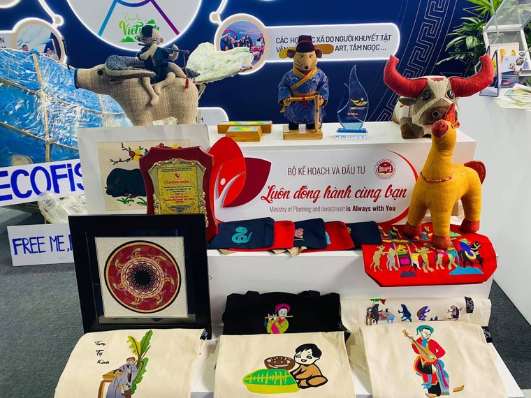 Hơn 14.000 lượt khách tham quan Triển lãm quốc tế Đổi mới sáng tạo 2021 ảnh 3