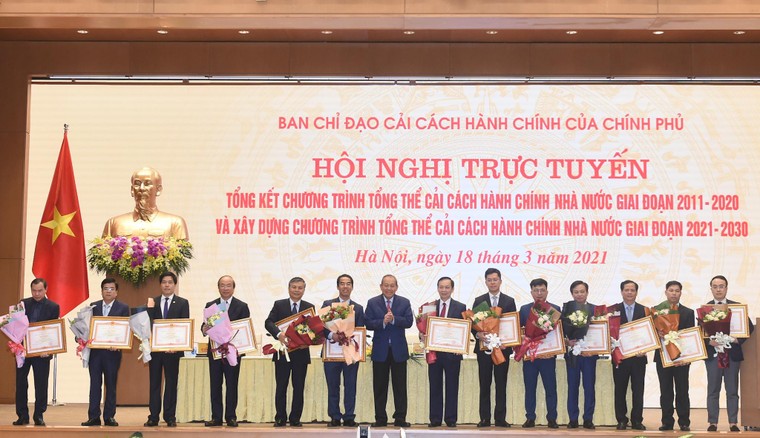 Thủ tướng Nguyễn Xuân Phúc: Phải cải cách mạnh mẽ hơn để đất nước tiến lên ảnh 3